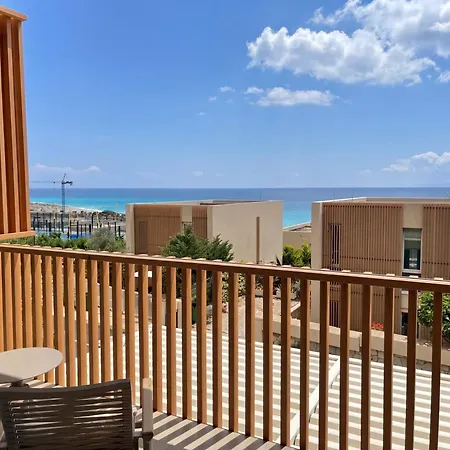 Soleil Coast Palasë